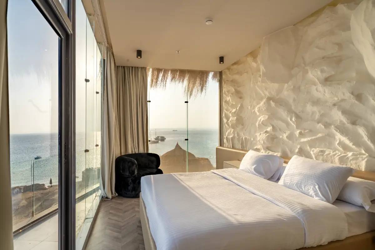 Ozirea private terrace room